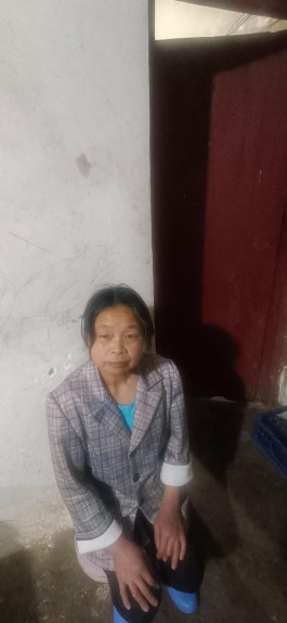 失踪人员：邓加秀